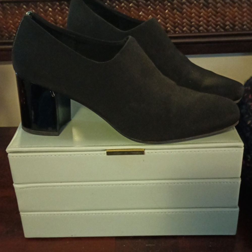 Anne Klein I flex heels